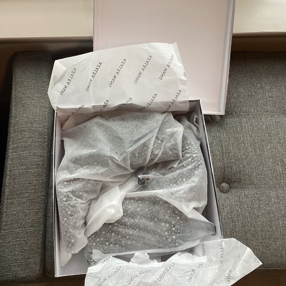 AZALEA WANG Ridley Studded Pointed Toe Bootie (Women) 7.5M - Picture 13 of 13